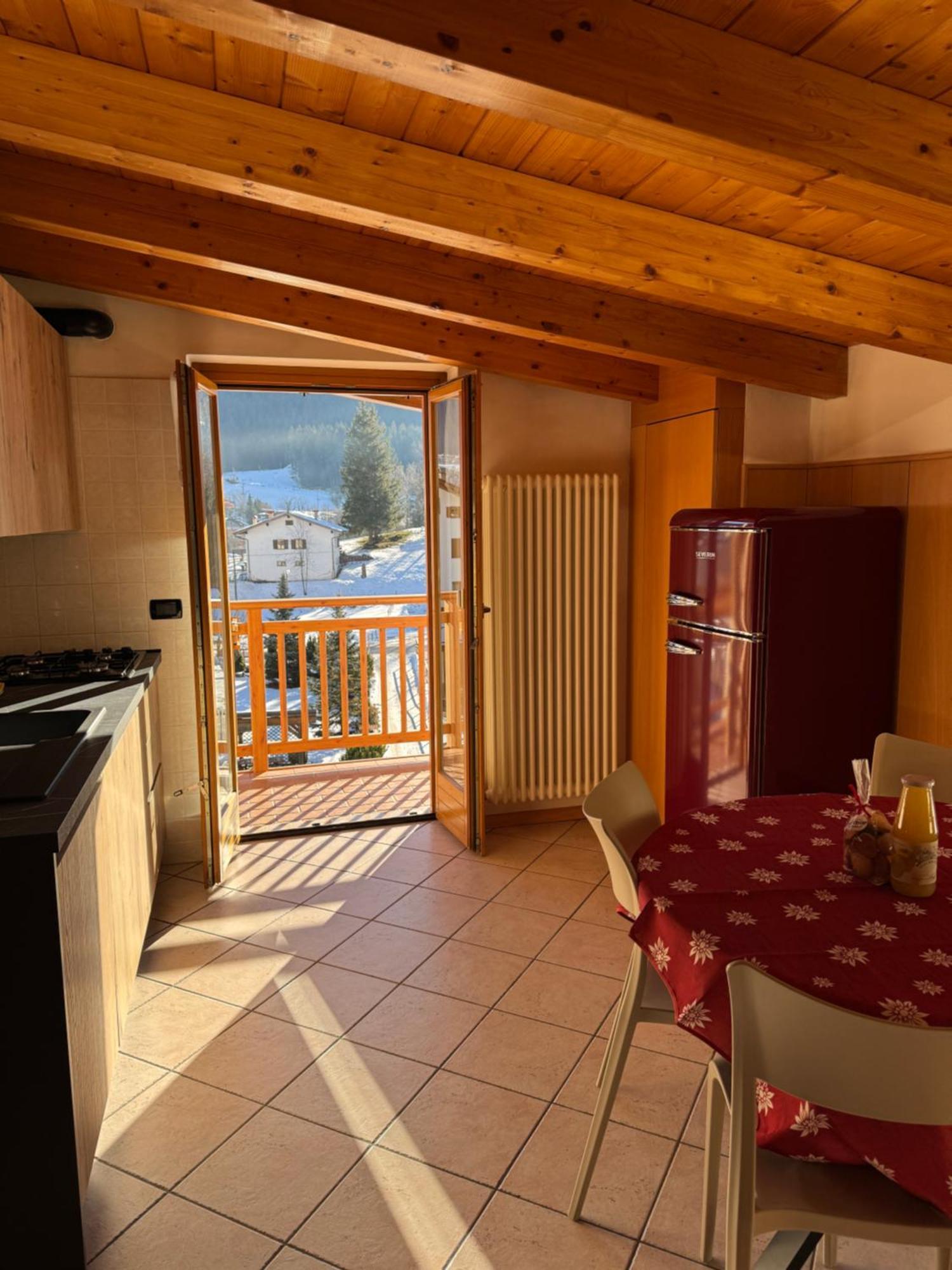 Bilocale Baciato Dal Sole Apartment Andalo Bagian luar foto