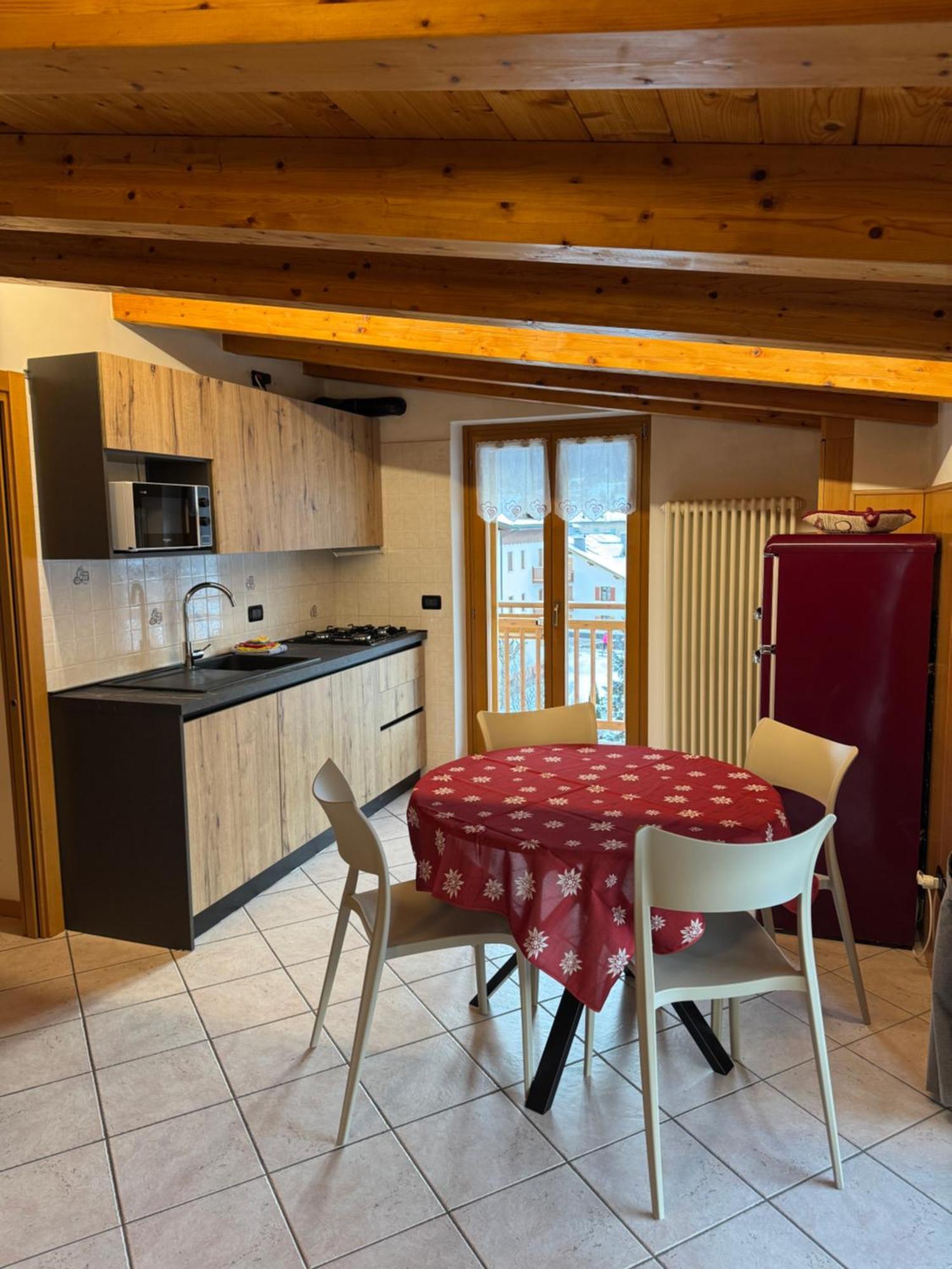 Bilocale Baciato Dal Sole Apartment Andalo Bagian luar foto